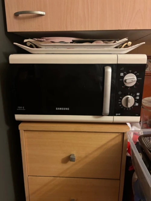 Cuisinière four à micro-ondes four électrique