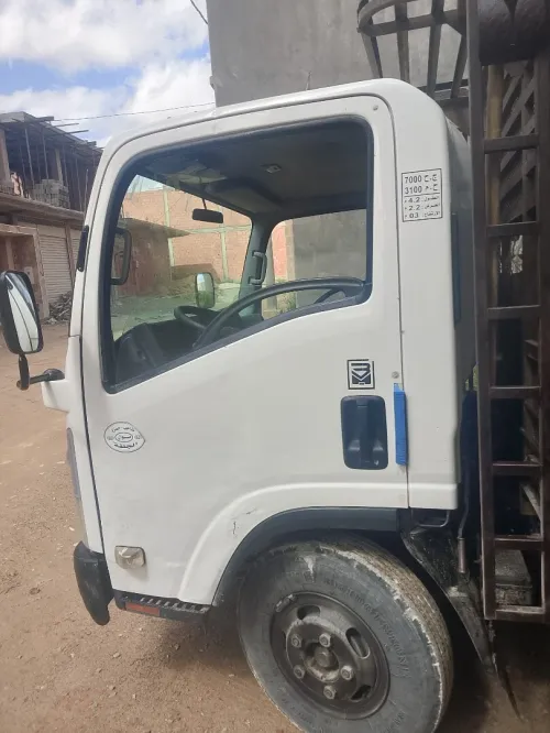 Isuzu Npr 2013