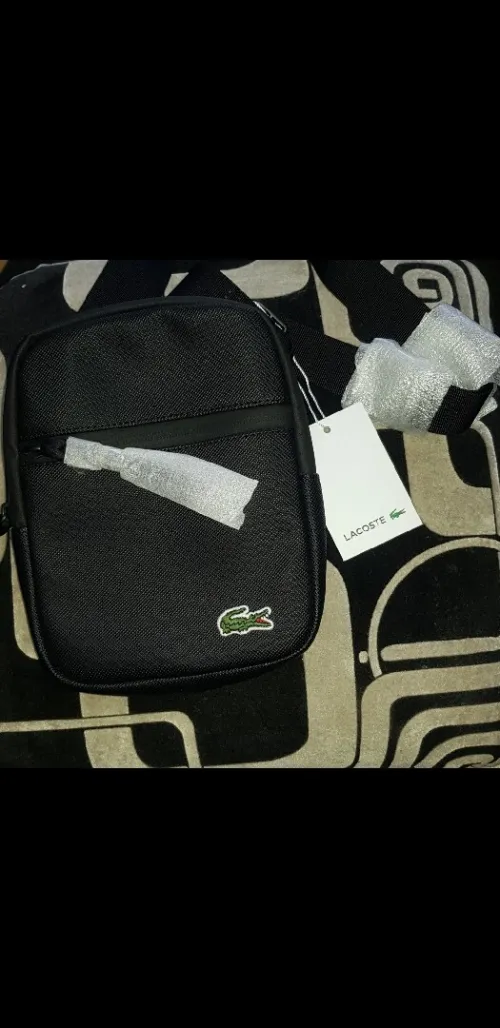 pochette Lacoste originale venue de France