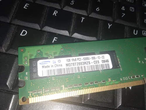 Barrette Mémoire RAM Samsung 1GB