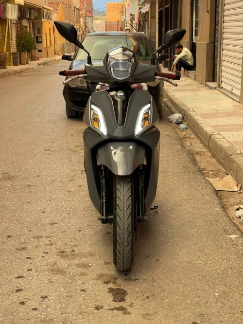 Sym St 200 2024