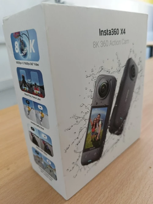 INSTA360 X4