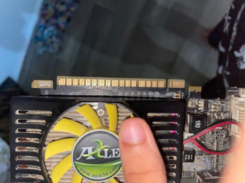 Carte graphique GT210 axel