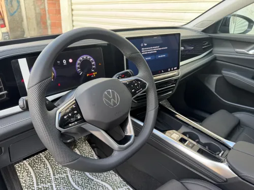 Volkswagen Passat 2025 Pro