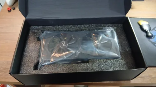 AMD Radeon RX 6600XT