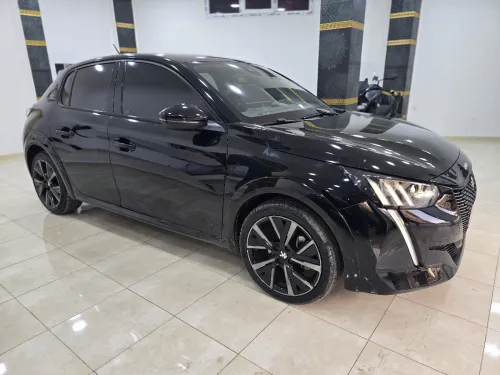 Peugeot 208 2025 GT