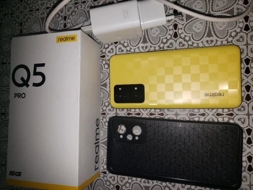 Realme q5 pro