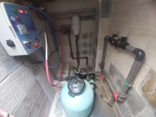 EQUIPEMENT DE PISCINE /SPA/ COMPETITION/ ET REALISATION /SERVICE