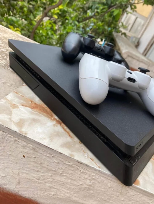 Ps4 slim flashé 9.00