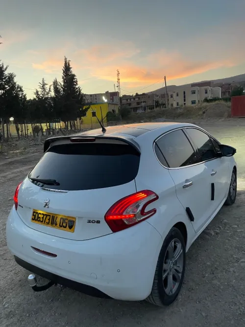 Peugeot 208 2014 Allure
