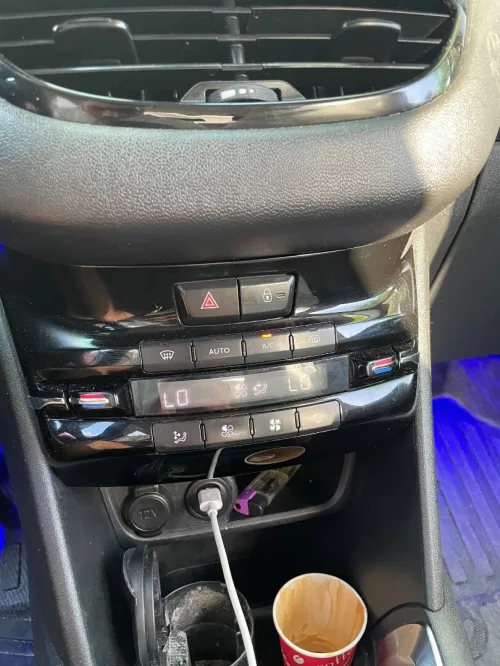Peugeot 208 2014 Allure