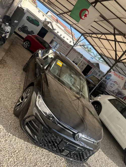 Volkswagen Passat  Pro 2025 Pro 300 TSI
