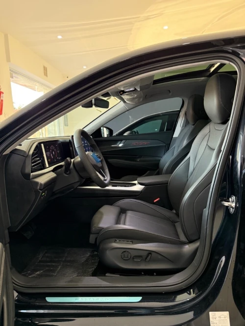 Volkswagen Passat 2025 R Line