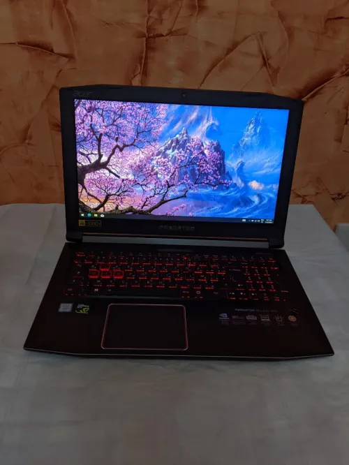 PREDATOR HELIOS 300