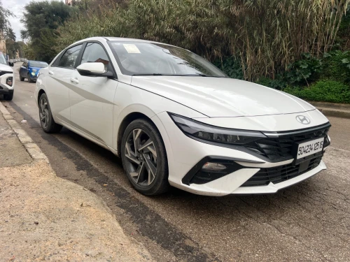 Hyundai Elantra 2025 Glx