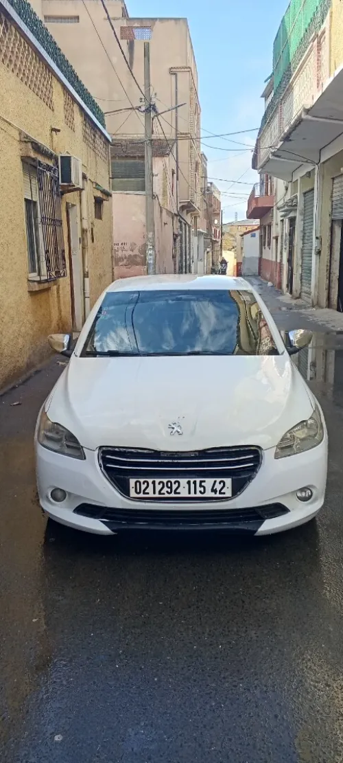 Peugeot 301 2015 Allure