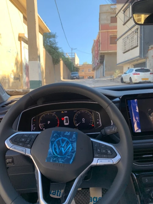 Volkswagen Tahru 2025 