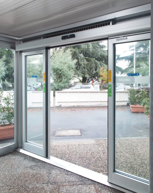 réparation porte automatique vitrée / vitrine électrique / porte coulissante