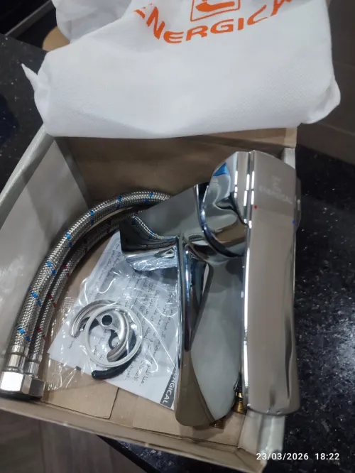 A vendre 12 mitigeurs ( bidet et lavabo)