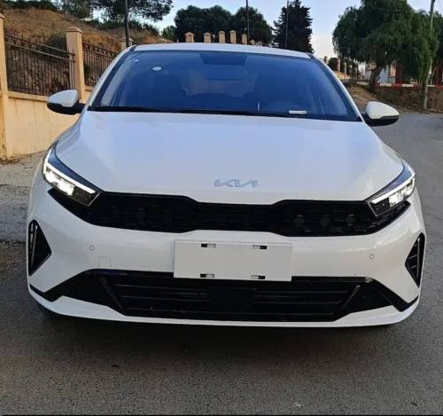 Kia Sirato 2025 Kia