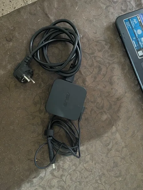 Pc portable asus 17 puce