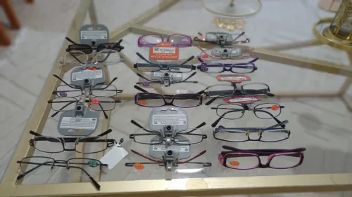 Lot de lunettes français