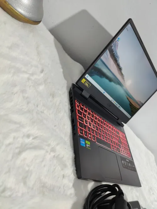 Acer Nitro 5 i5-12th RTX 4060 16GB 512GB SSD 144Hz 