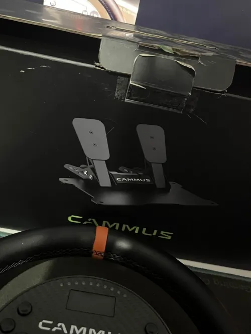 Volant Cammus C5 + Cammus Pedals CP5 ( Jamais Utilisé )
