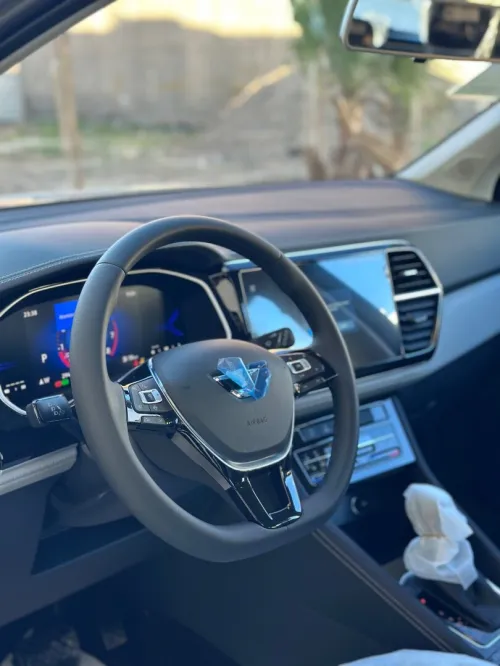 Volkswagen Jetta 2025 Vs5