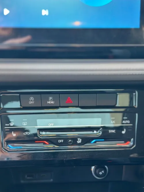 Volkswagen Jetta 2025 Vs5