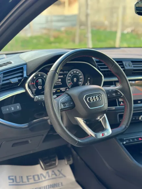 Audi Q3 2023 S line