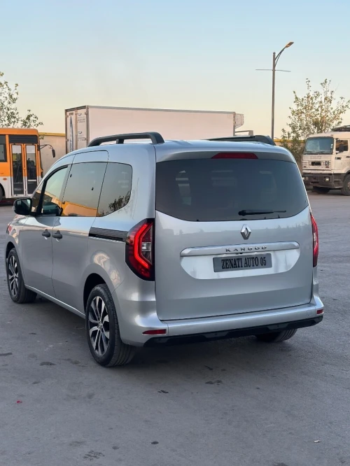 Renault Kangoo 2024 