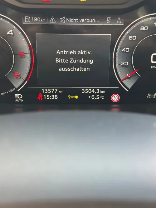 Audi Q3 2023 S line