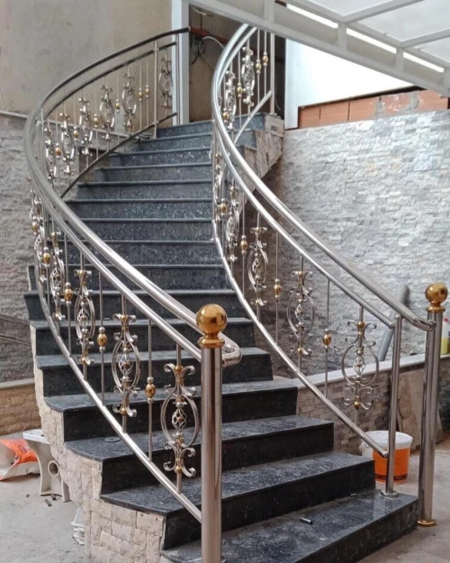 Travaux en inox et verre