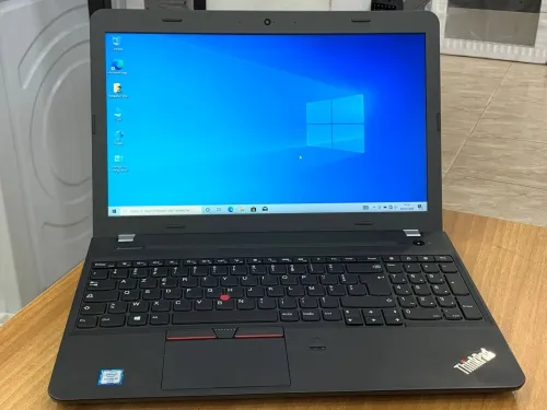 THINKPAD E560 / INTEL I5 6 EME / 8 G / 256 / 15.6 POUCE