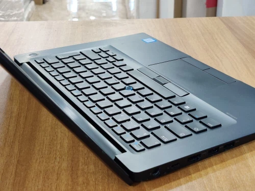 DELL LATITUDE 7480 / INTEL I5 6 EME / 8G / 256 SSD / 14 FHD AVEC CARTABLE