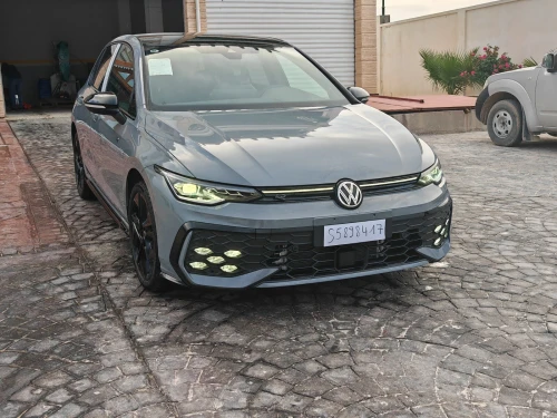 Volkswagen Golf 8 2025 R-Line