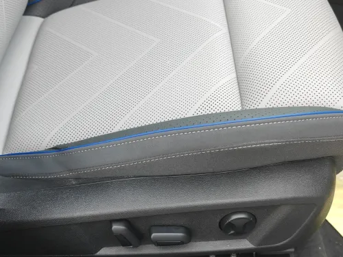 Volkswagen Golf 8 2025 R-Line