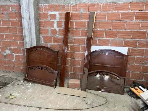 fauteuils salon + 02 lits enfants 