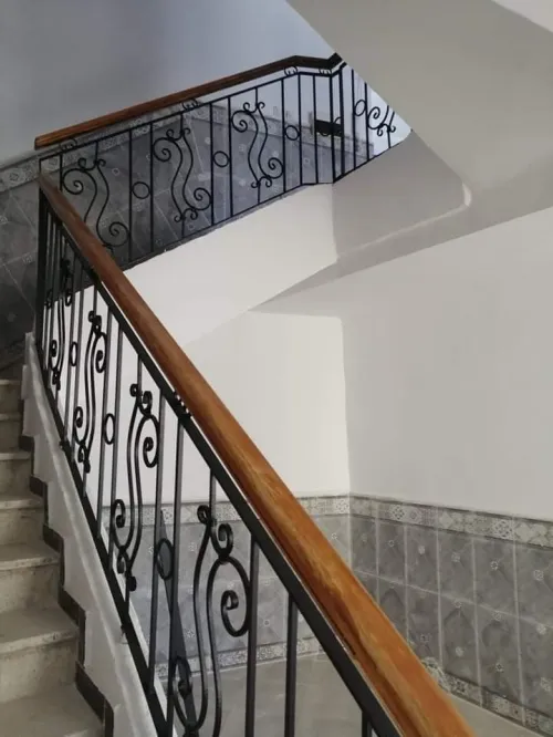 peintre  qualifié