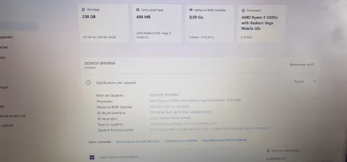 Lenovo ideapad ryzen 5 3500u 8gb 256 SSD 17 pouce