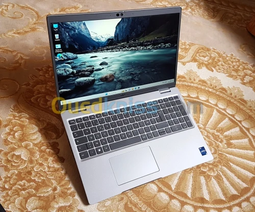 DELL Latitude 5530 -  i5 12em Vpro 8gb 512 SSD 15 pouce