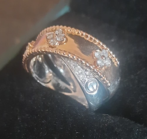Bague Or 18k 750 Blanc et Rose et Diamants. Modèle Van Cleef & Arples