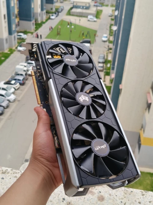 5700XT 08GB SAPPHIRE NITRO +