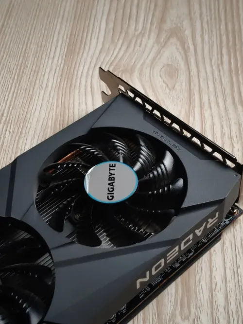 Gigabyte eagle rx6600 08