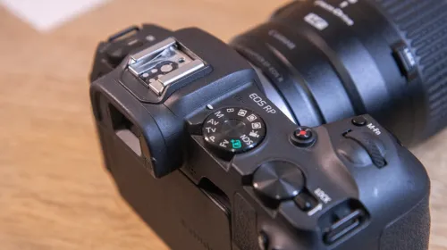 CANON RP + ADAPTER EF-RF + OBJECTIF 