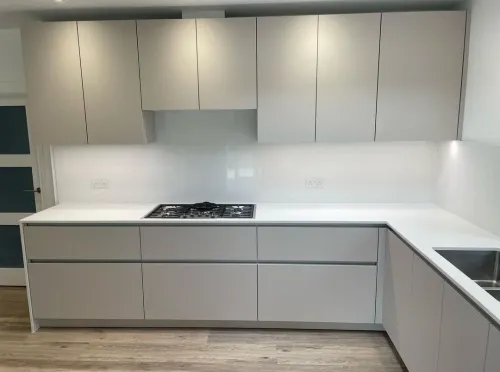 Cuisine équipée meuble sur mesure 
