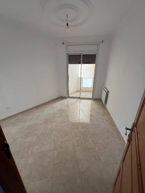 Location Appartement F4 Alger Ain benian