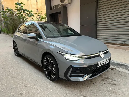 Volkswagen Golf 8 2025 R-Line