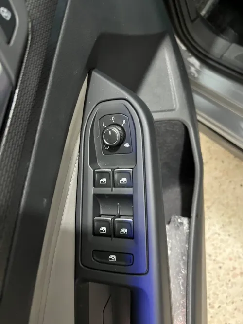 Volkswagen Golf 8 2025 R-Line